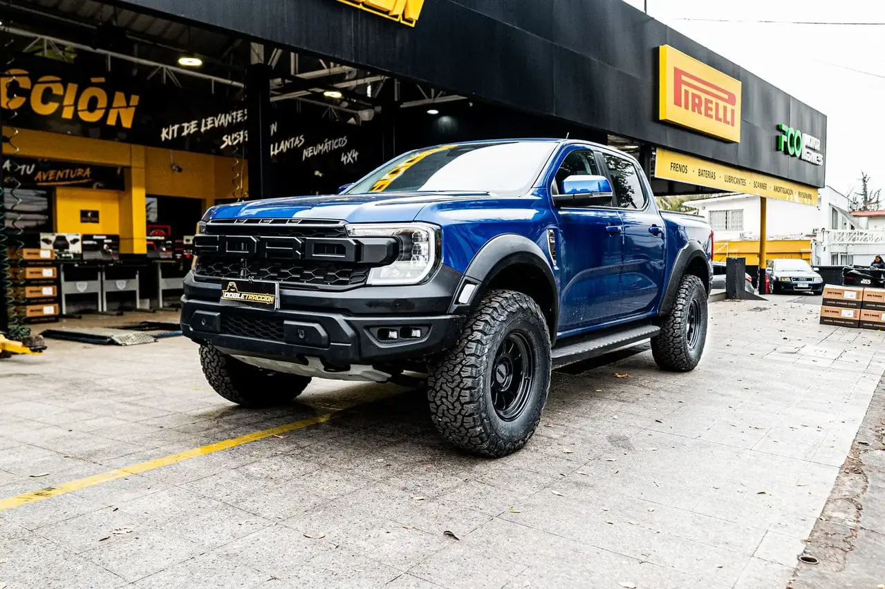 Amarok con Wildpeak en ripio